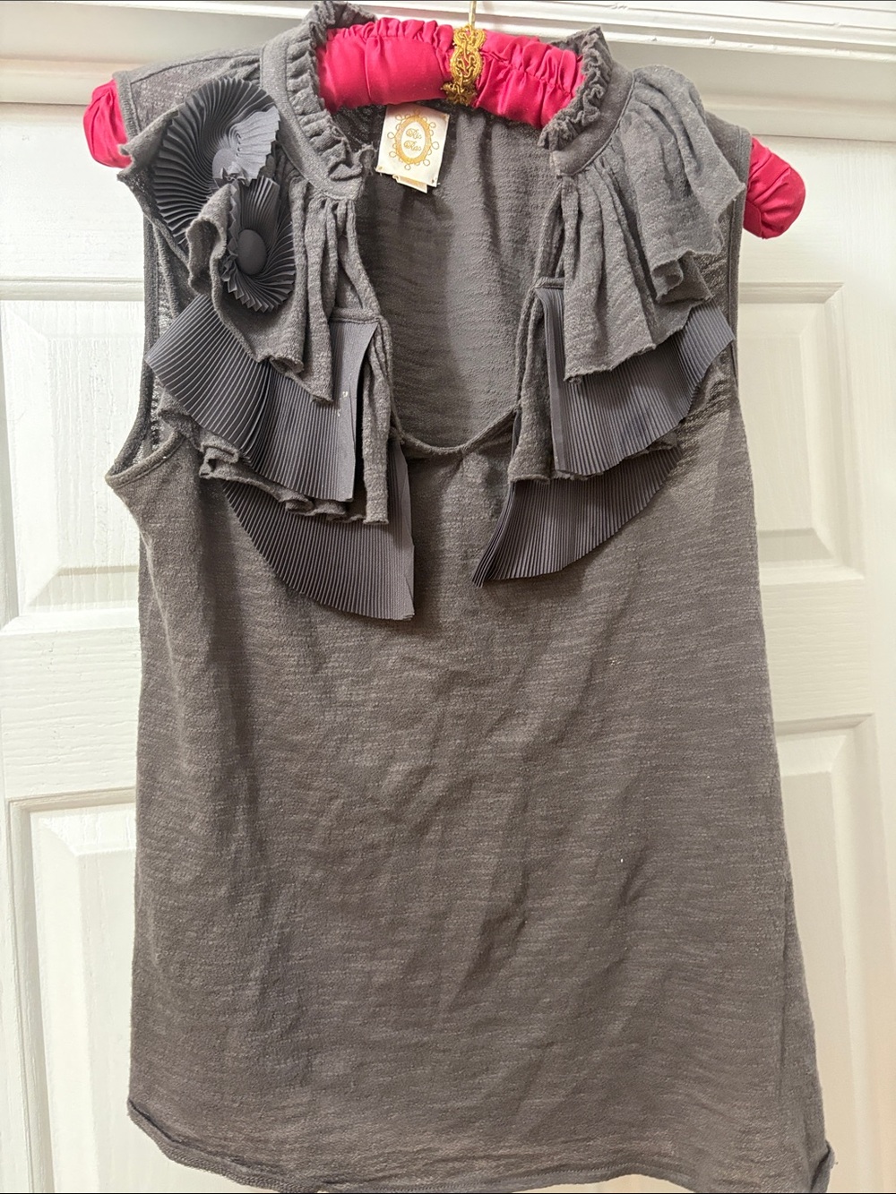 Ruffled Knit Sleeveless Camisole - Gray